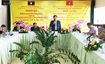 Tăng cường hợp tác thương mại biên giới Việt - Lào