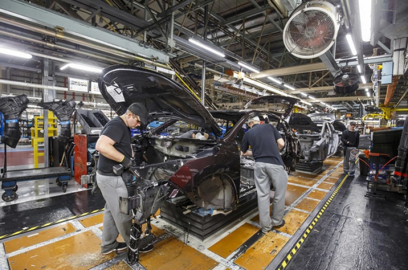 Chấn động thông tin Nissan cắt giảm hơn 10.000 nhân công
