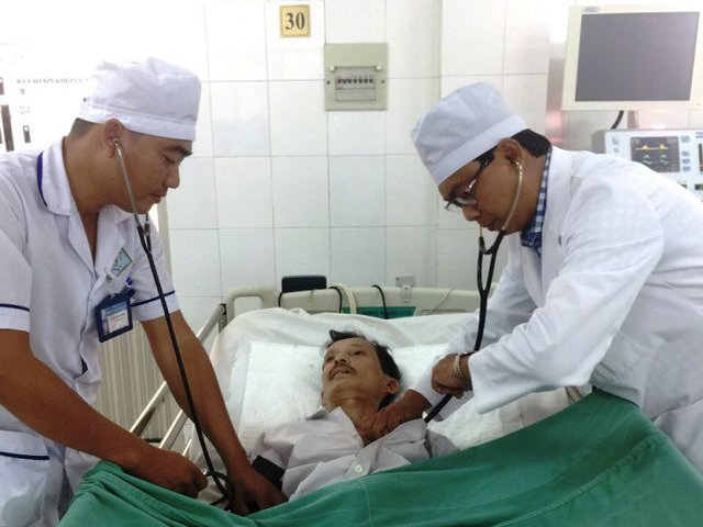 Cần Thơ – Sóc Trăng: Báo động đỏ liên viện cứu sống 2  bệnh nhân bị đột qụy