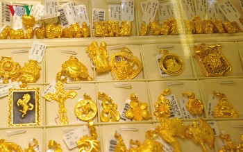 Giá vàng trong nước và thế giới đảo chiều giảm nhẹ