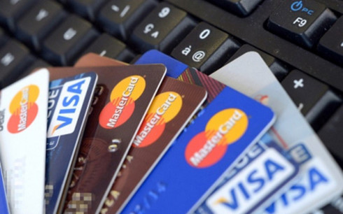 Mất tiền oan từ dịch vụ rút tiền mặt, đáo hạn thẻ tín dụng “chui“