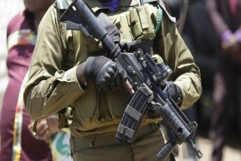 Các tay súng bắt cóc 12 hành khách trên một xa lộ ở Cameroon