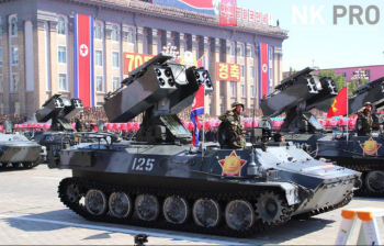 Dàn phương tiện quân sự phô diễn sức mạnh tại lễ duyệt binh Triều Tiên