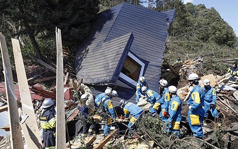 42 người chết do động đất tại Nhật Bản