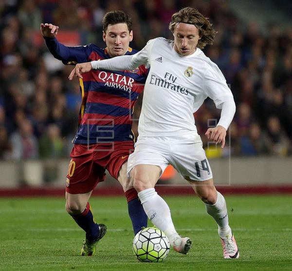Đồng đội ủng hộ Modric chấm dứt sự thống trị của Messi, C.Ronaldo