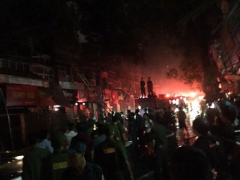 Thống kê thiệt hại, xác định nguyên nhân vụ hỏa hoạn ở Ngọc Khánh