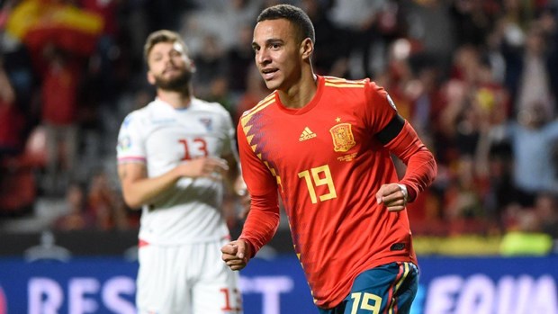 Kết quả bóng đá: Tây Ban Nha, Italy sắp có vé dự vòng chung kết Euro