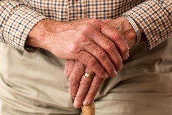 Những dấu hiệu cảnh báo sớm bệnh Parkinson