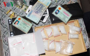 Lâm Đồng: Bắt 1 phụ nữ buôn ma túy đá liên tỉnh