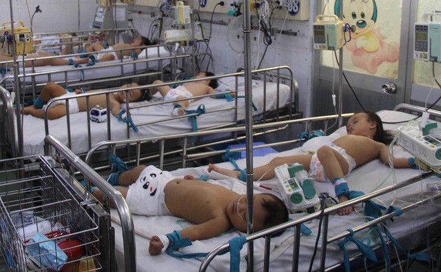 Quá một nửa số mắc tay chân miệng phải nhập viện, TP Hồ Chí Minh dẫn đầu cả nước số ca mắc