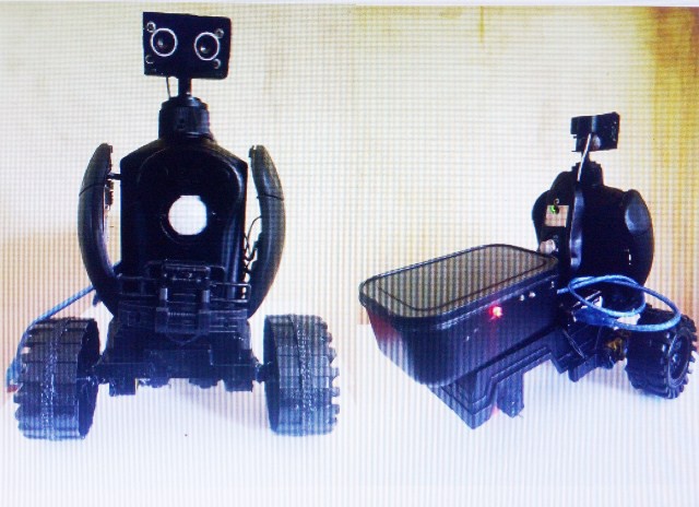 Nữ sinh Sóc Trăng sáng tạo robot an ninh