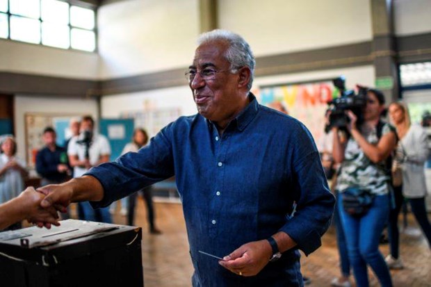 Bồ Đào Nha: Đảng Xã hội cầm quyền thắng cử nhưng vẫn không đạt đa số