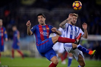 Barcelona hòa thất vọng Sociedad tại Anoeta