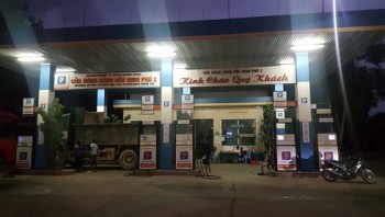 Cửa hàng xăng ở Nghệ An “quên” giảm giá theo quy định