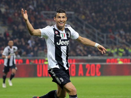 C.Ronaldo không thể ngừng ghi bàn, Juventus hạ gục AC Milan