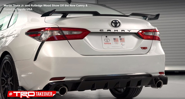 toyota camry se co phien ban trd