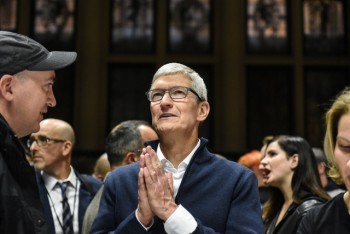 Doanh số iPhone thất vọng: Apple rời 'mỏ vàng', chuyển sang công ty dịch vụ?