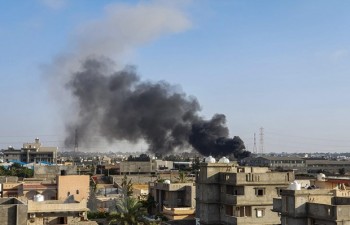 Libya: Quân đội miền Đông không kích lực lượng Chính phủ