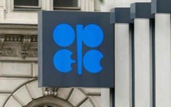 OPEC thống nhất “đóng băng” sản lượng dầu