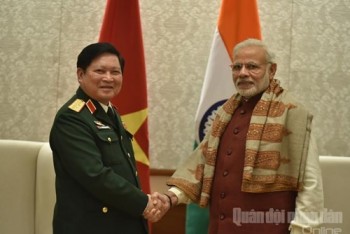 Đoàn cán bộ quân sự cấp cao Việt Nam tiếp tục chuyến thăm và làm việc tại Ấn Độ