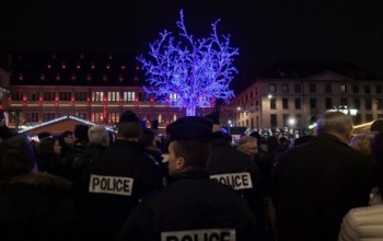 Pháp trong nỗi lo khủng bố trước thềm Giáng sinh