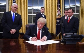 Tổng thống Trump sẽ ký dự luật cấp ngân sách cho Chính phủ Mỹ
