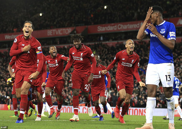 Liverpool 1-0 Everton: Vận may mỉm cười đầy bất ngờ