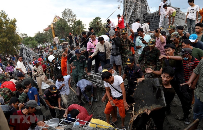 Campuchia hỗ trợ các nạn nhân vụ sập công trình tại chùa ở Siem Reap