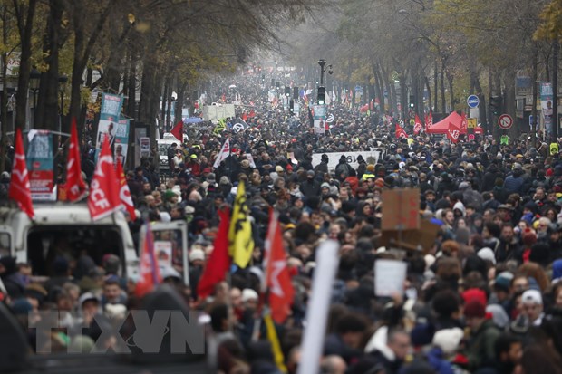 Bất chấp biểu tình lan rộng, Chính phủ Pháp quyết tâm cải cách hưu trí