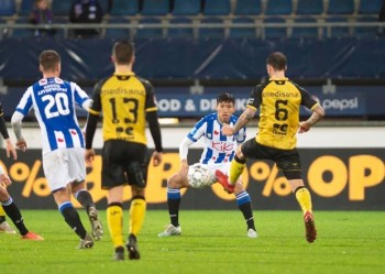 Đoàn Văn Hậu chính thức ra sân ở đội 1 của SC Heerenveen