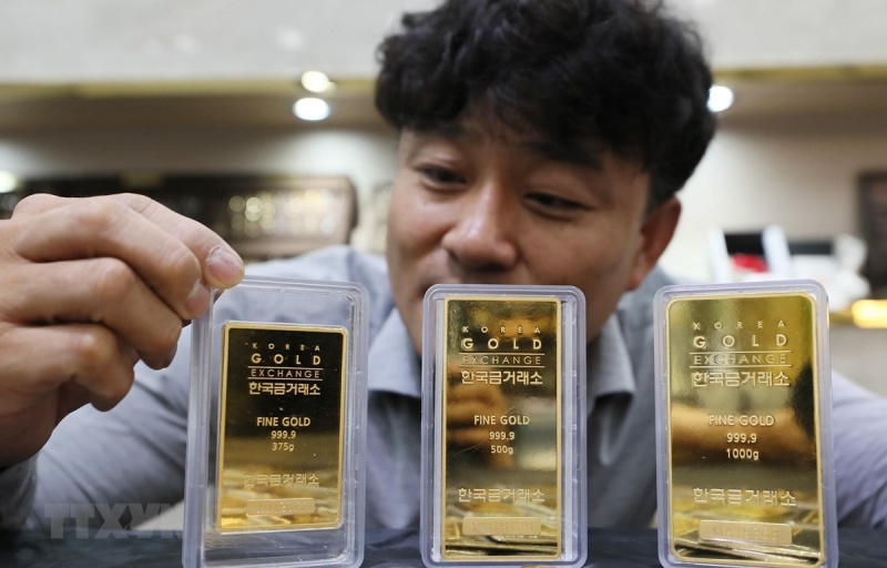 Giá vàng thế giới tiếp tục lập kỷ lục mới trong gần hai tháng qua