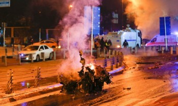 Thổ Nhĩ Kỳ: Đánh bom ngoài sân vận động, 13 người thiệt mạng