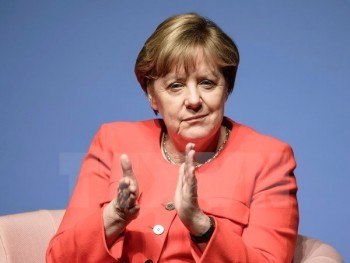 Thủ tướng Đức Angela Merkel bảo vệ gói kích cầu 130 tỷ euro
