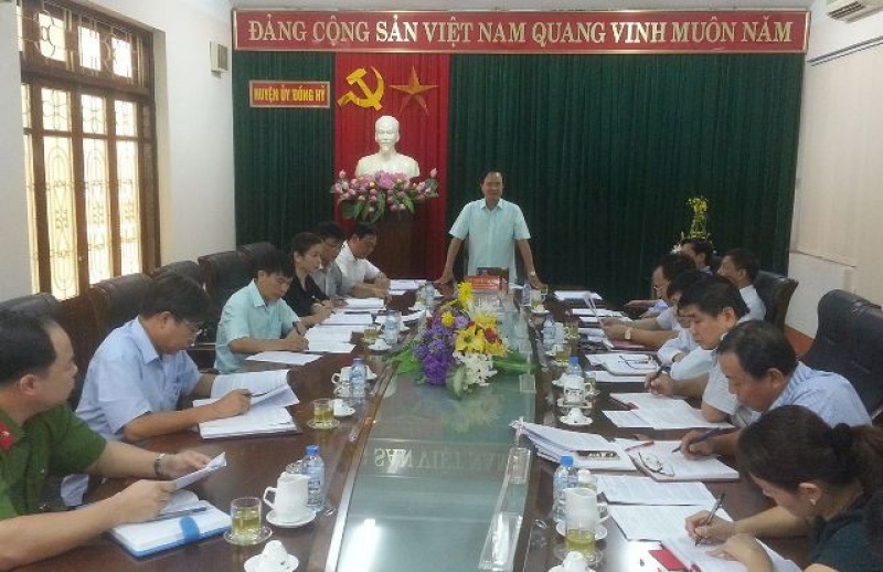 kiem tra viec thuc hien nghi quyet dai hoi dang cac cap tai dang bo huyen dong hy