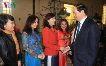 Chủ tịch nước thăm Đại sứ quán Việt Nam tại Italy
