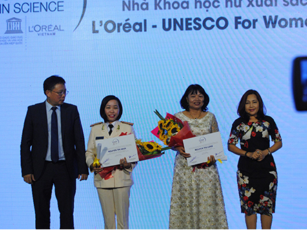Tôn vinh và trao giải thưởng 5 nhà khoa học nữ xuất sắc Việt Nam 2016
