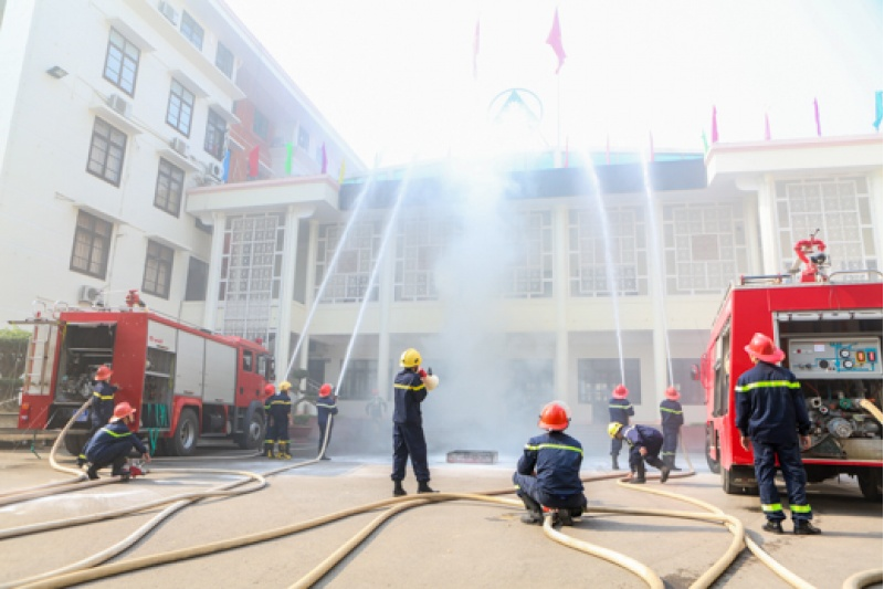 Thực tập và huấn luyện phòng cháy chữa cháy tại một số đơn vị