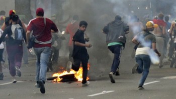 Khủng hoảng đổi tiền, Venezuela bắt giữ các đối tượng cướp bóc