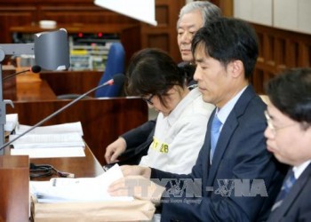 Công tố viên buộc phải khám xét văn phòng tổng thống Hàn Quốc