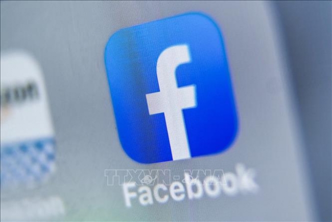 Facebook, Instagram tiếp tục khóa tài khoản của Tổng thống Trump