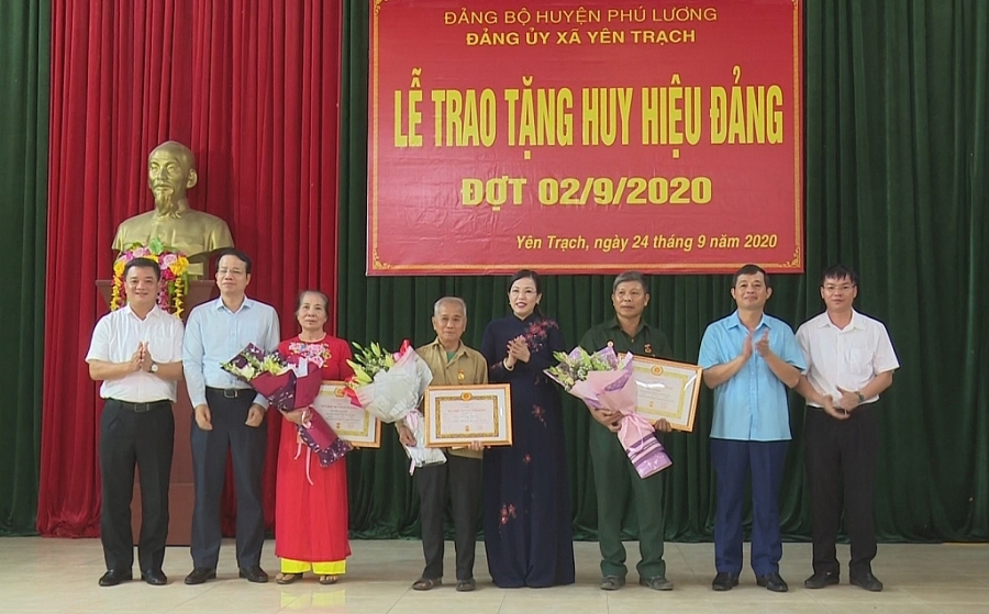 Đồng chí Bí thư Tỉnh ủy làm việc tại xã Yên Trạch, huyện Phú Lương