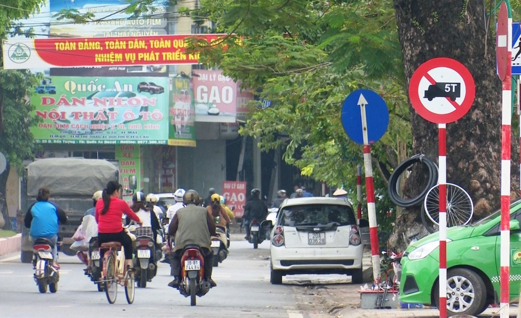 Cấm xe tải từ 5 tấn trở lên hoạt động trên đường Bến Tượng, TP Thái Nguyên