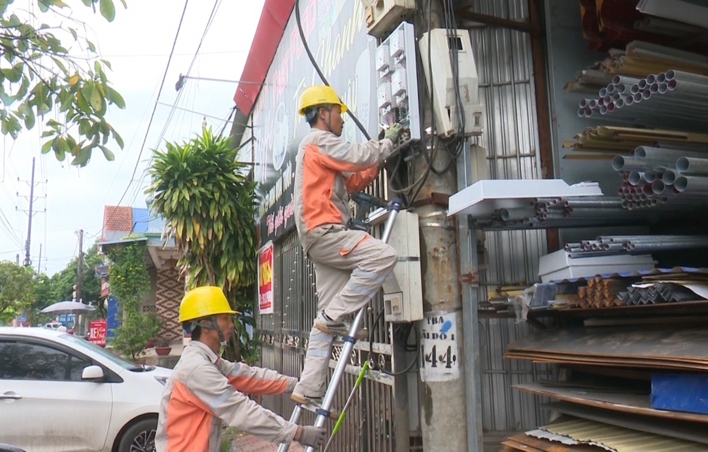 Đảm bảo an toàn lao động trong vận hành lưới điện