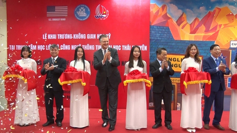 Đoàn công tác Đại sứ quán Hoa Kỳ thăm và làm việc tại Thái Nguyên (TS 4/12)