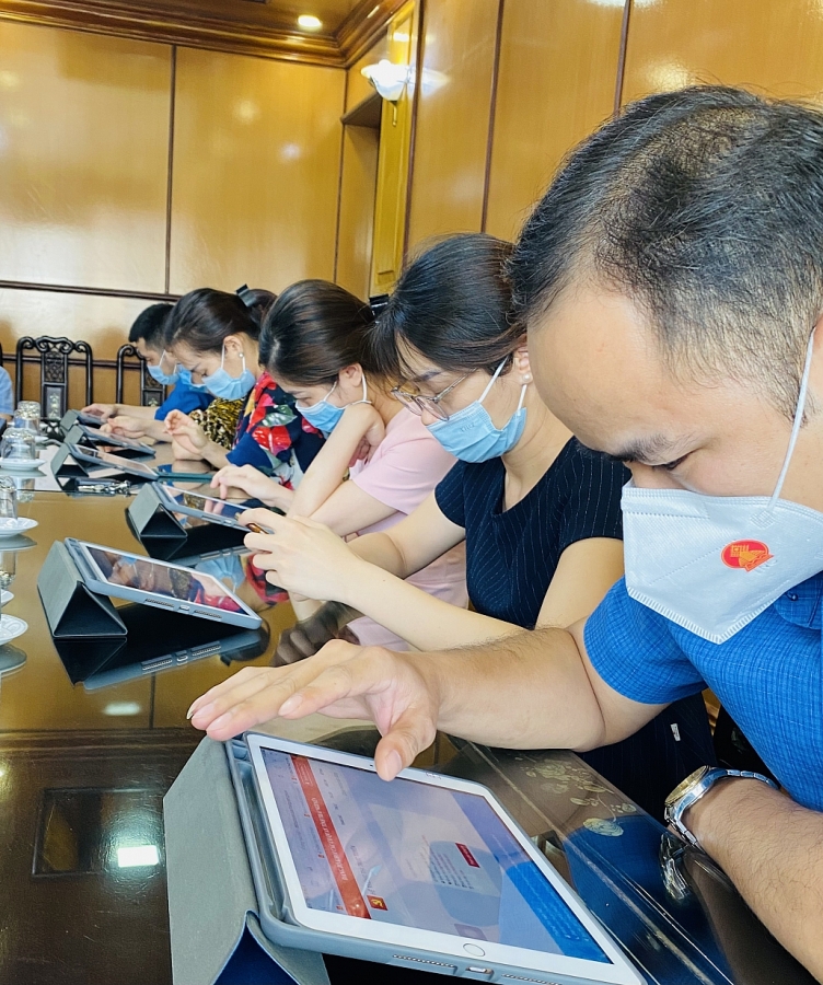 Văn phòng Tỉnh ủy Thái Nguyên:  Sôi nổi Cuộc thi trực tuyến “Tìm hiểu Nghị quyết Đại hội đại biểu toàn quốc lần thứ XIII của Đảng, Nghị quyết Đại hội Đảng bộ các cấp nhiệm kỳ 2020 - 2025”