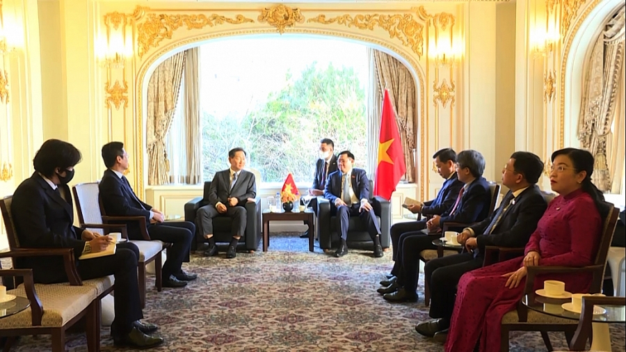 Lãnh đạo tỉnh Thái Nguyên tham dự các hoạt động của Chủ tịch Quốc hội tại Hàn Quốc
