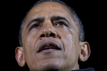 Obama rơi lệ trong ngày cuối vận động tranh cử