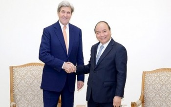 Thủ tướng tiếp cựu Ngoại trưởng Hoa Kỳ John Kerry