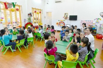 Nhiều trường mẫu giáo “không dám” nhận trẻ từ 3 tháng tuổi