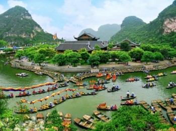 Ninh Bình: Yêu cầu chấm dứt hoạt động du lịch tại khu vực Tràng An cổ